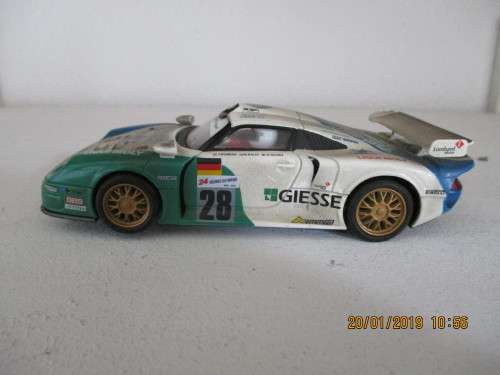 1/32 SCALE SCX SLOT CAR PORSCHE 911 GT1