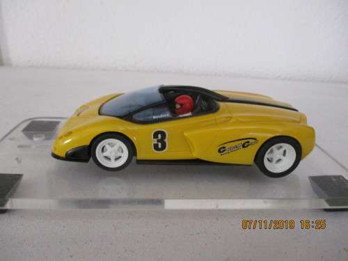 1/32 SCALE SLOT CAR  HEULIEZ PREGUNTA