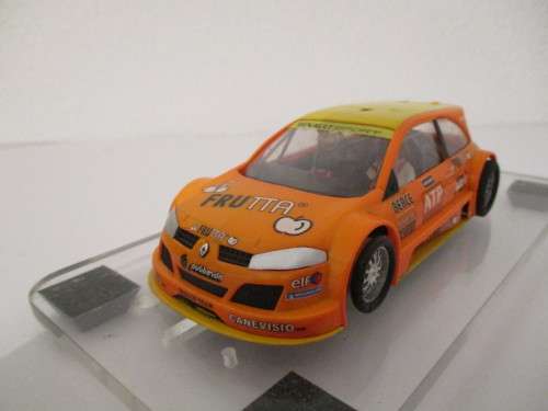 1/32 SCALE NINCO SLOT CAR RENAULT MEGANE (SPARES OR REPAIRS)