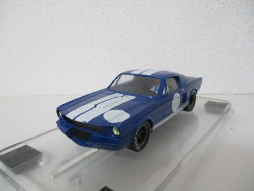 1/32 SCALE SLOT CAR (MUSTANG BODY AND NINCO CHASSIS)