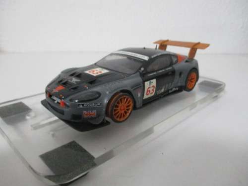 1/32 SCALE SCX SLOT CAR ASTON MARTIN (NC6 NINCO MOTOR)
