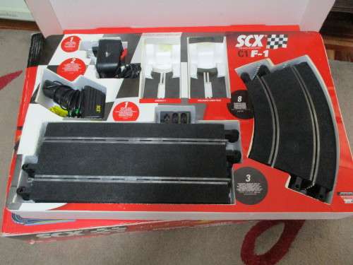 1/32 SCALE SCX SLOT CAR SET (NO CARS )