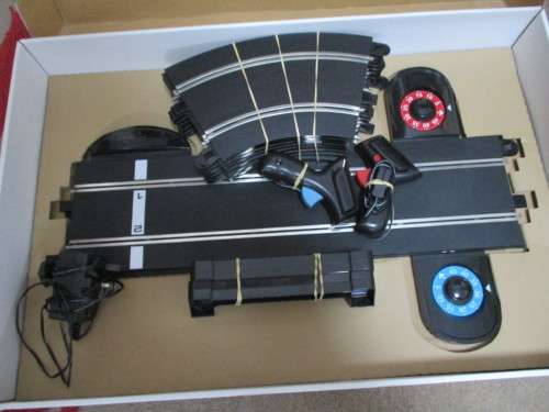 1/32 SCALE SCALEXTRIC GO KARTS TRACK (NO KARTS) (WITH LAP COUNTERS)