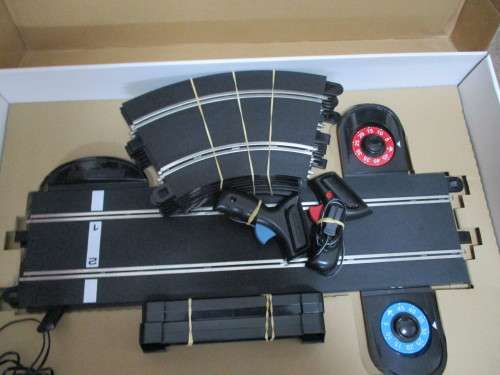 1/32 SCALE SCALEXTRIC GO KARTS TRACK (NO KARTS) (WITH LAP COUNTERS)