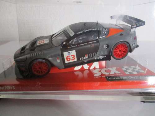 1/32 SCALE SCX SLOT CAR ASTON MARTIN DBR9