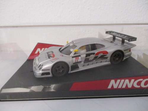 1/32 SCALE NINCO SLOT CAR MERCEDES CLK (NC2 MOTOR)