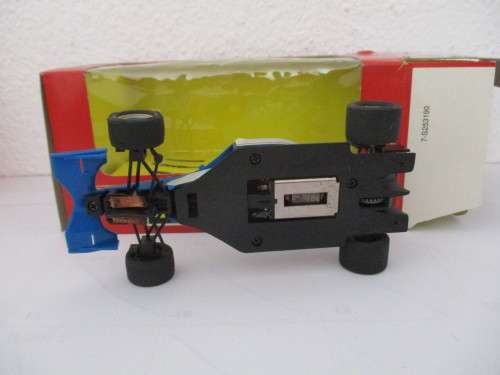 1/32 SCALE SCX SLOT CAR F1 JORDAN (YAMAHA)