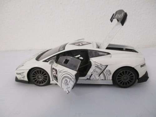 1/24 SCALE MONDO MOTORS DIE CAST LAMBBORGHINI GALLARDO
