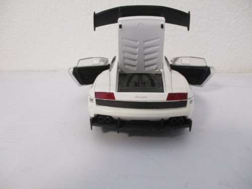 1/24 SCALE MONDO MOTORS DIE CAST LAMBBORGHINI GALLARDO