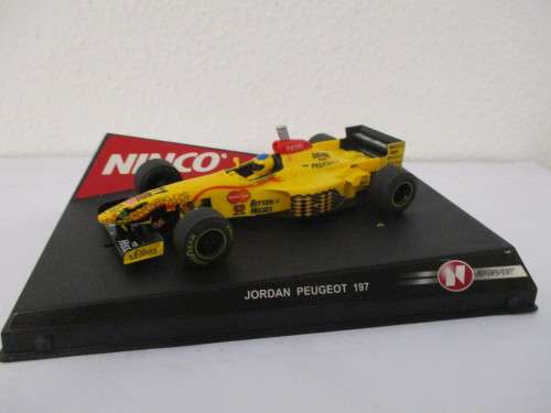 1/32 SCALE NINCO F1 SLOT CAR JORDAN PEUGEOT 197 (NC2 MOTOR)
