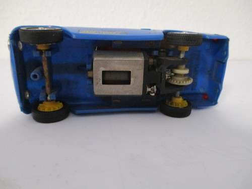 1/32 SCALE SCALEXTRIC SLOT CAR TRIUMPH TR4 (SPARES OR REPAIRS)