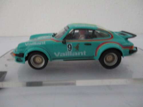 1/32 SCALE NINCO SLOT CAR PORSCHE CARRERA WITH SHOCKS