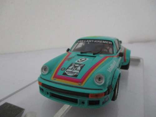 1/32 SCALE NINCO SLOT CAR PORSCHE CARRERA WITH SHOCKS