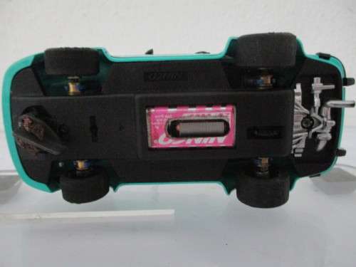 1/32 SCALE NINCO SLOT CAR PORSCHE CARRERA WITH SHOCKS