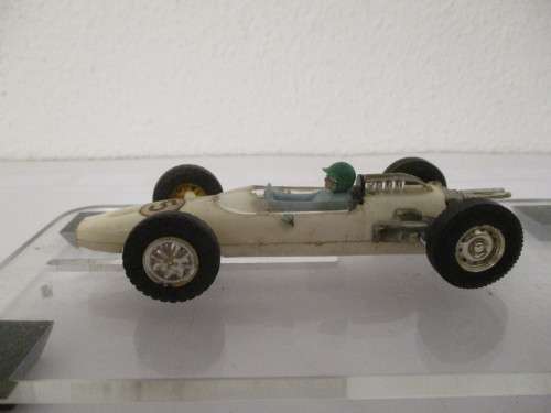 1/32 SCALE SCALEXTRIC SLOT CAR COOPER C 81 (REPAIRS)