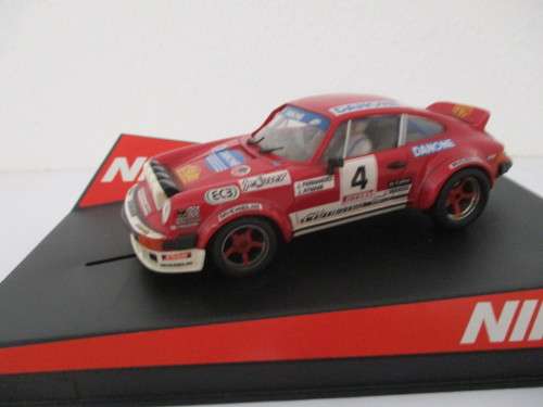 1/32 SCALE NINCO SLOT CAR PORSHE (NC5 MOTOR)