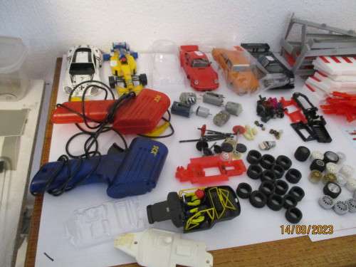 1/32 SCALE SLOT CAR SCALEXTRIC ,SCX,AND NINCO BITS AND PIECES AND ODDS AND ENDS,