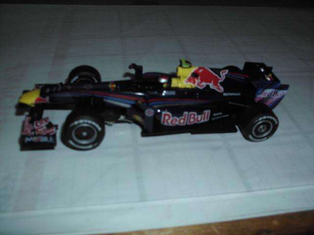 1:32 SCALE SLOT CAR - CARRERA RED BULL RB5 F1