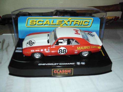 1:32 SCALE SLOT CAR - SCALEXTRIC CHEV CAMARO (CLASSIC COLLECTION)