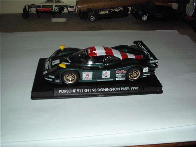 1:32 SCALE SLOT CAT - FLY PORSCHE 911 GT1 98 DONNINGTON PARK 1998