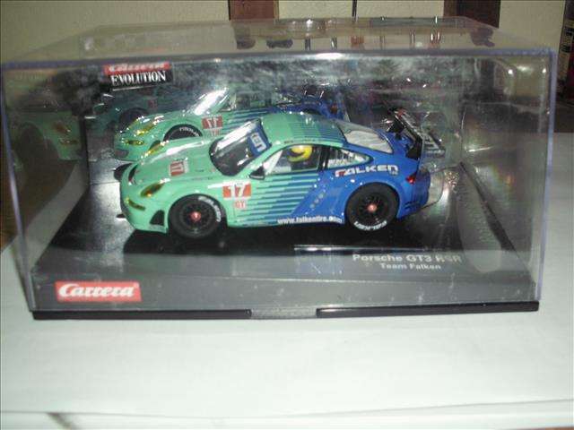 1:32 SCALE SLOT CAR - CARRERA PORSCHE GT3 RSR - TEAM FALCON