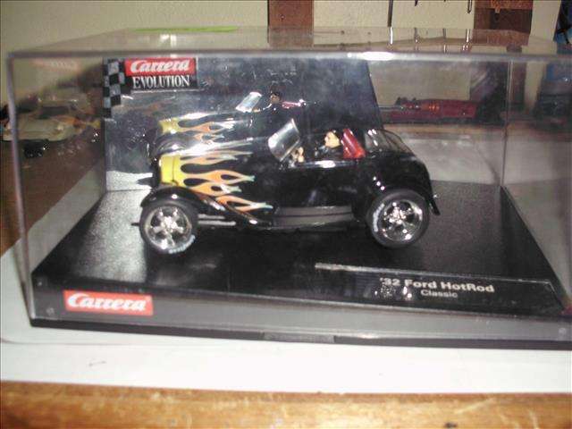 1:32 SCALE SLOT CAR - CARRERA EVOLUTION 32 FORD HOTROD CLASSIC