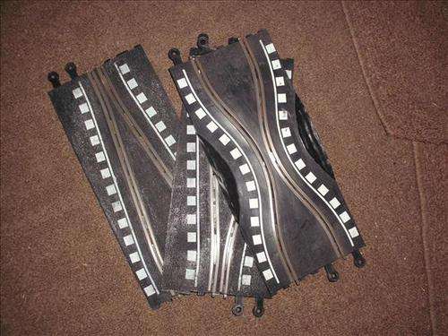 1:32 SCALE SLOT CAR TRACKS - SCALEXTRIC
