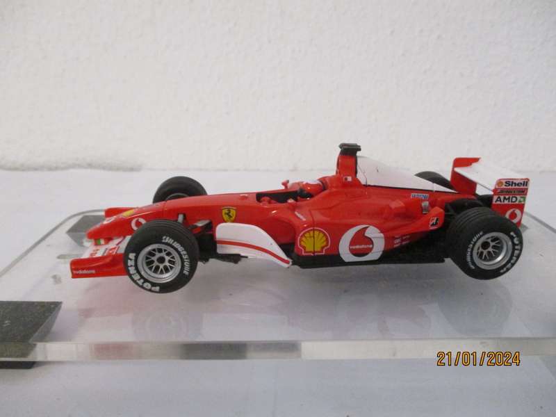 1/32 SCALE CARRERA SLOT CAR F1 FERRARI