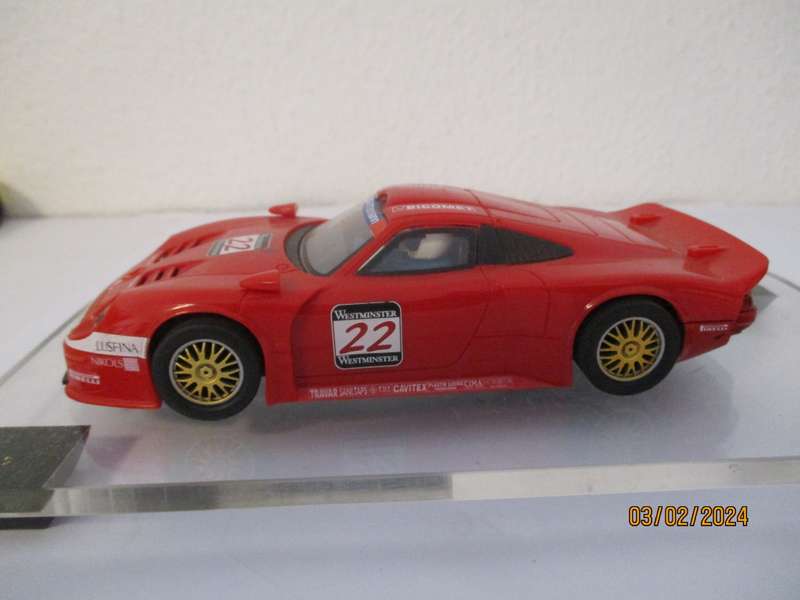 1/32 SCALE HORNBY SLOT CAR PORSCHE