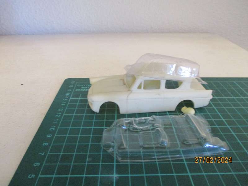1/32 SCALE RESIN SLOT CAR BODY ANGLIA.
