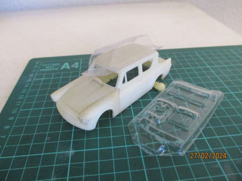 1/32 SCALE RESIN SLOT CAR BODY ANGLIA.