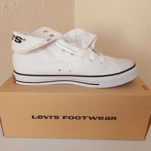 Levi canvas shoes size 9