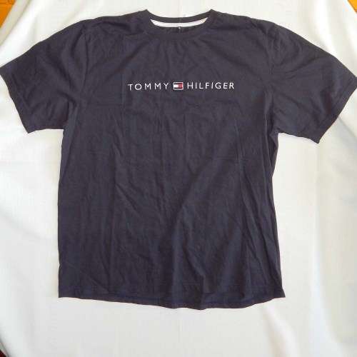 Tommy Hilfiger T-Shirt brand new Large size