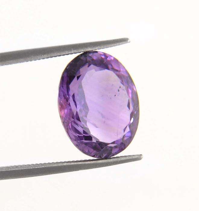 Untreated 5.97 Ct IGLI Certified Oval Shape Amethyst Gemstone - AAA Quality