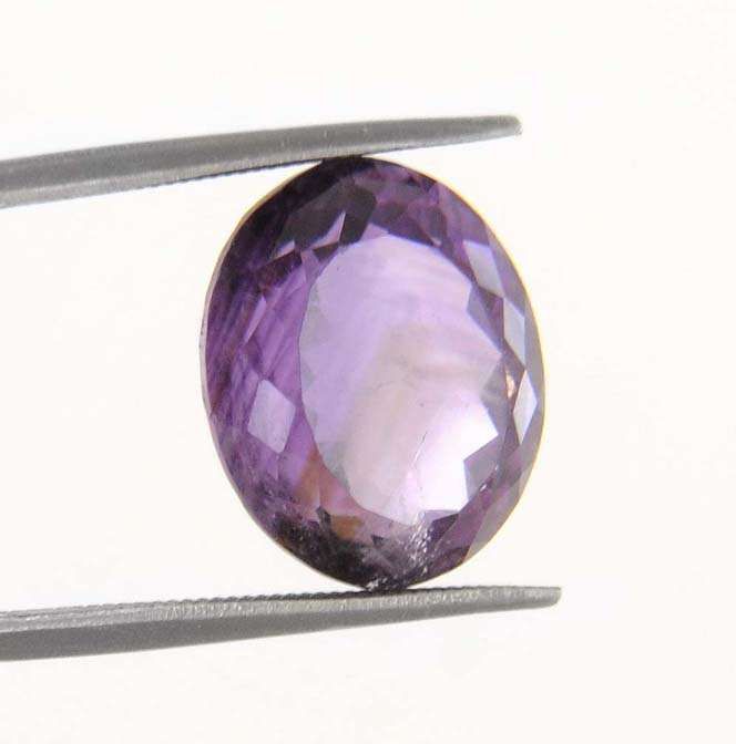 9.37 Ct IGLI Certified Oval Cut Untreated Amethyst Gemstone - Top Quality