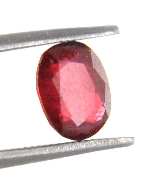 1.26 Ct Madagascar Mines Oval Mixed Ruby Gemstone-IGLI Certified Stone From India