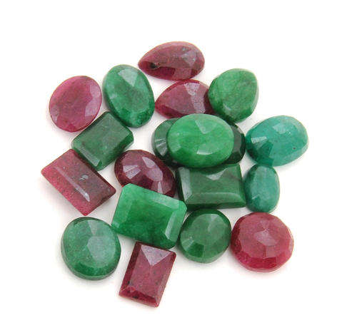100 Cts Ruby and Emerald Gemstone Lot