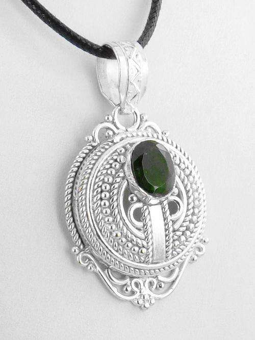 10.5 Gm Green Quartz Gemstone Silver Pendant - Handmade in India