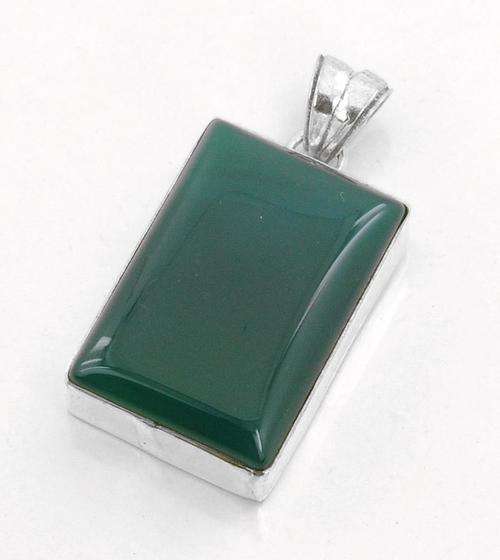 Designer 26 Gm Green Onyx Gemstone Silver Pendant