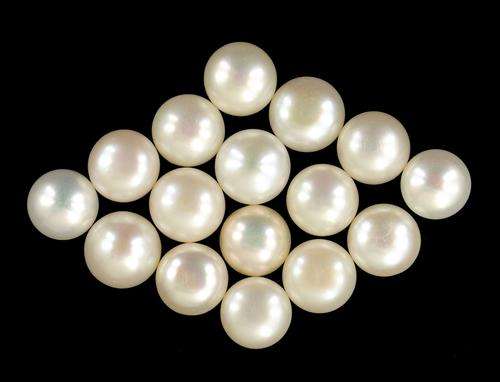 100 Carat Cabochon Pearl Gemstone Lot