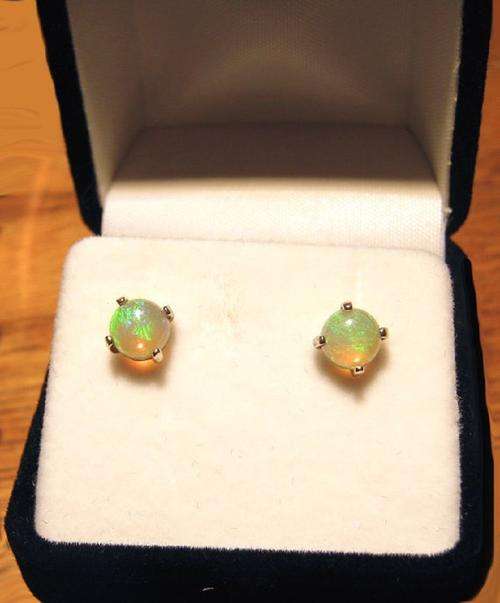 Awesome Fire Welo Opal Stud- 925 Sterling Silver 4mm Cabochon Round Ethiopian opal Stud earring
