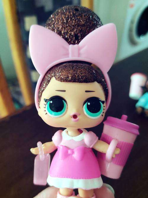 Collection of different LOL Surprise Dolls (Toys)
