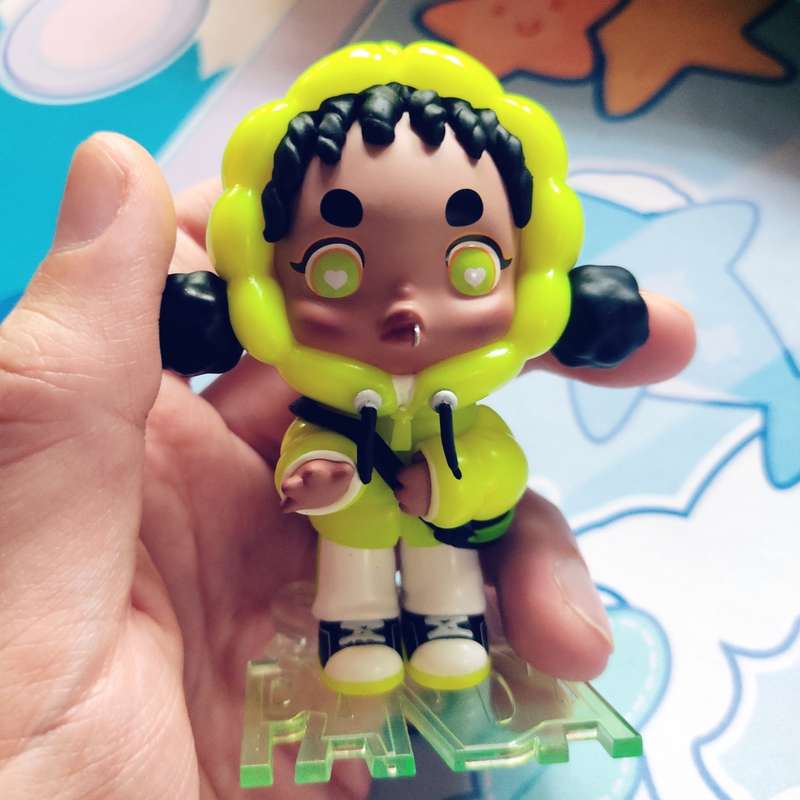 Various Collectable Dolls (LOL Tween, LOL Suprise, Hypepanda)