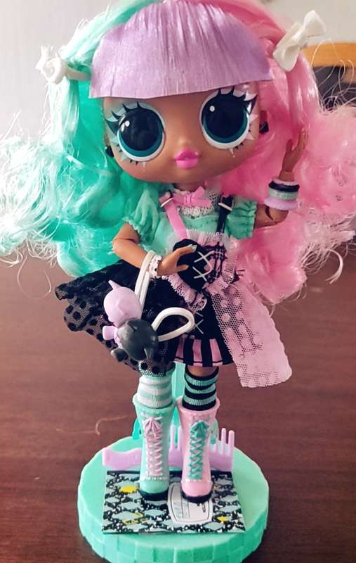 Various Collectable Dolls (LOL Tween, LOL Suprise, Hypepanda)