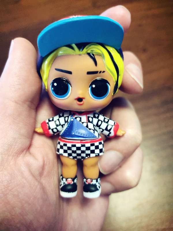 Various Collectable Dolls (LOL Tween, LOL Suprise, Hypepanda)