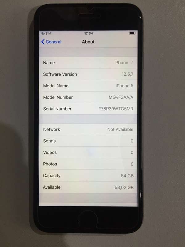 Apple iPhone 6  64GB  - Space Gray