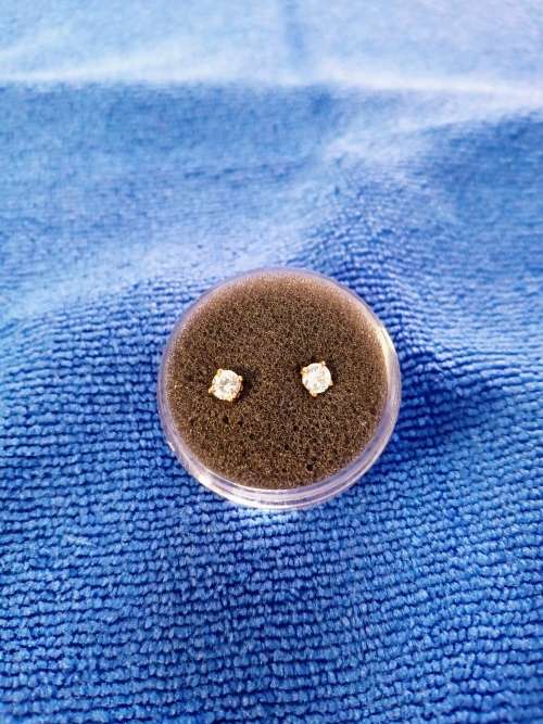 Gold studs
