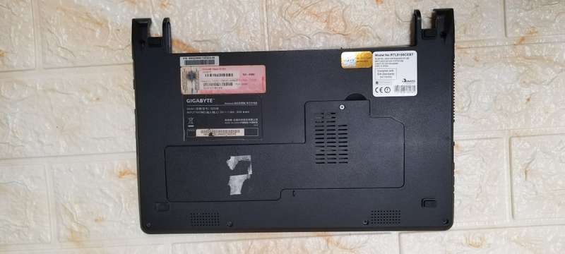 Gigabyte q2006 for parts or repair