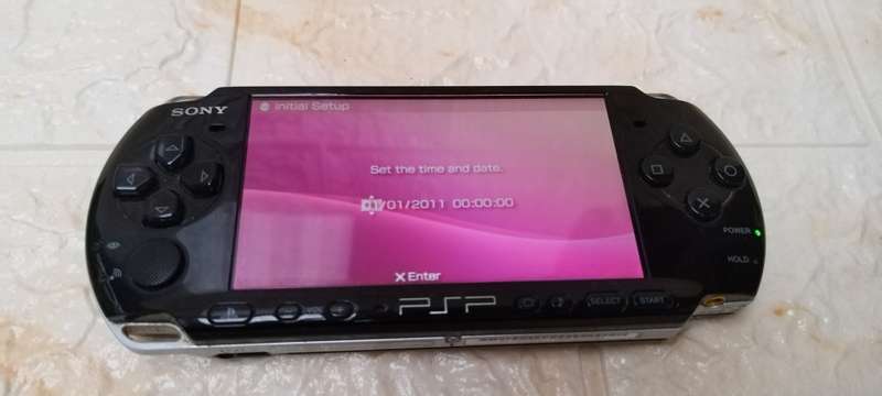 Psp 3004 with 2 games and new 3600mah battery