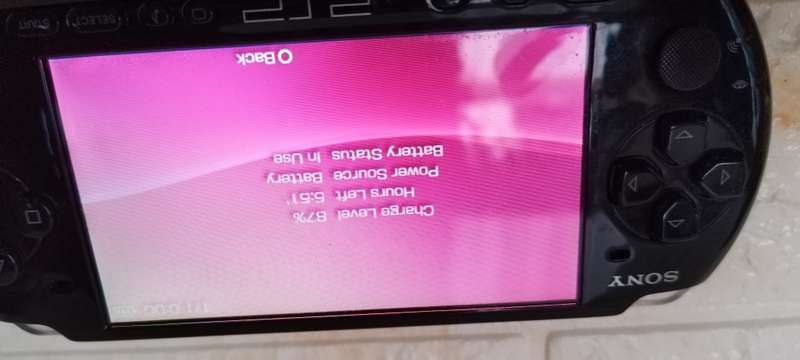 Psp 3004 with 2 games and new 3600mah battery